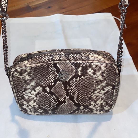 Michael Kors Python Print Cross Body Bag with Adjustable belt. New Never Used. - Picture 13 of 15